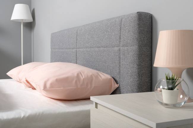 Кровать с мягкой спинкой с основанием и прикроватной тумбочкой Ника цвет ясень анкор светлый