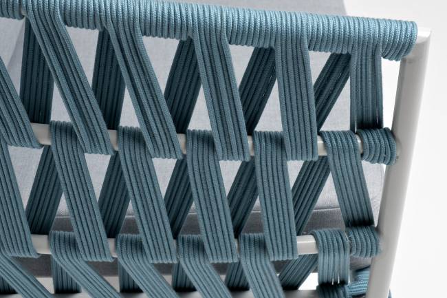 "Диего" диван 2-местный плетеный из роупа, каркас алюминий светло-серый (RAL7035) муар, роуп бирюзовый круглый, ткань светло-серая "Диего" диван 2-местный плетеный из роупа, каркас алюминий светло-серый (RAL7035) муар, роуп бирюзовый круглый, ткань светло-серая