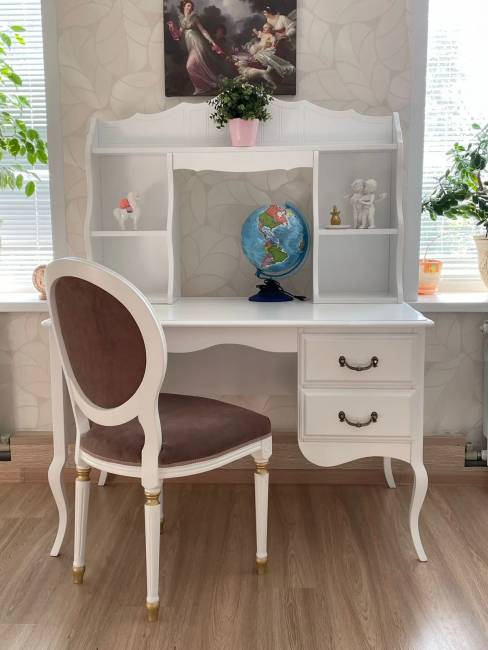 Стол письменный однотумбовый Малонн Ави Белый