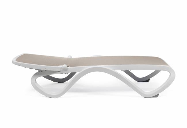 Шезлонг-лежак пластиковый Omega тортора 1700-1945х690х910 мм