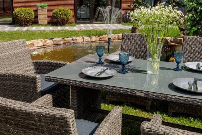 Обеденный комплект FIONA из искусственного ротанга