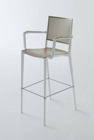 Кресло пластиковое барное Kalipa B 565х520х1160 мм